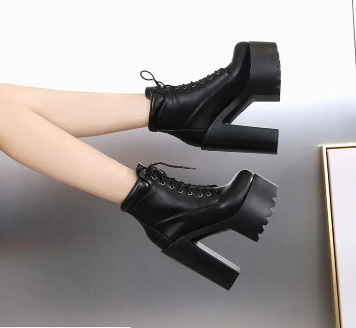 2025 Autumn new 14 cm thick with super high heel boots sexy nightclub catwalk short boots casual knight boots