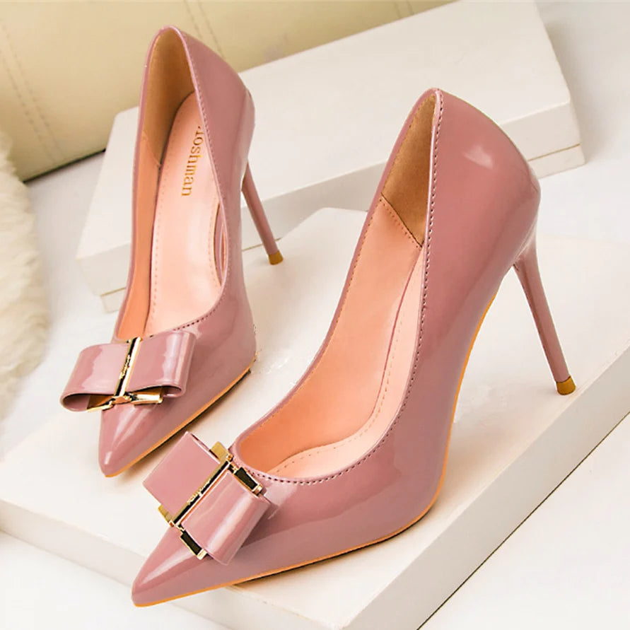 Korean Metal Bowknot Pointed Toe Women Pumps Fashion Patent Leather High Heels Shoes Black Red Shallow Wedding Shoes Party