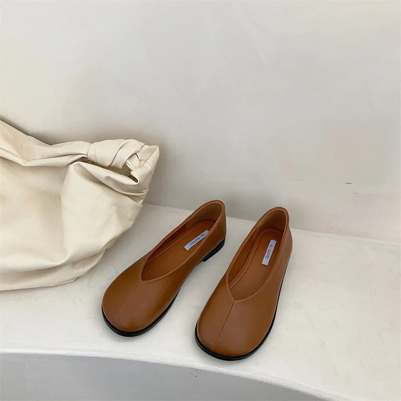 Japanese Style Round Toe Loafers Women Soft Leather Flats Shoes Patchwork Sewing Moccasins Female Cozy Ballet Slip On Lazy Mules