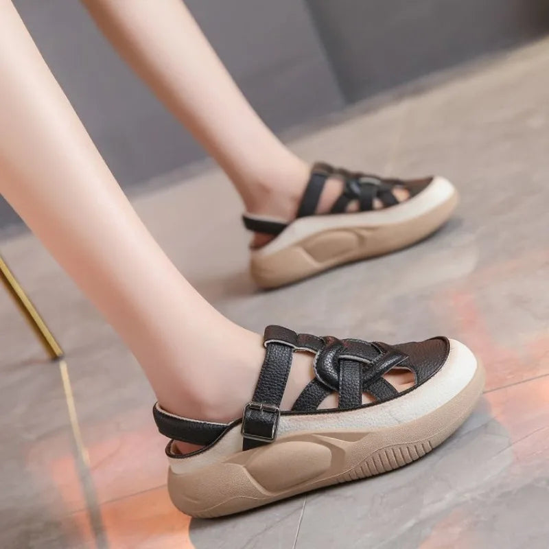 Trendy Sports Women's Sandals 2024 Summer New Headed Hollow Leisure Breathable Thick Sole Women's Shoes Luxury Sandals Designers