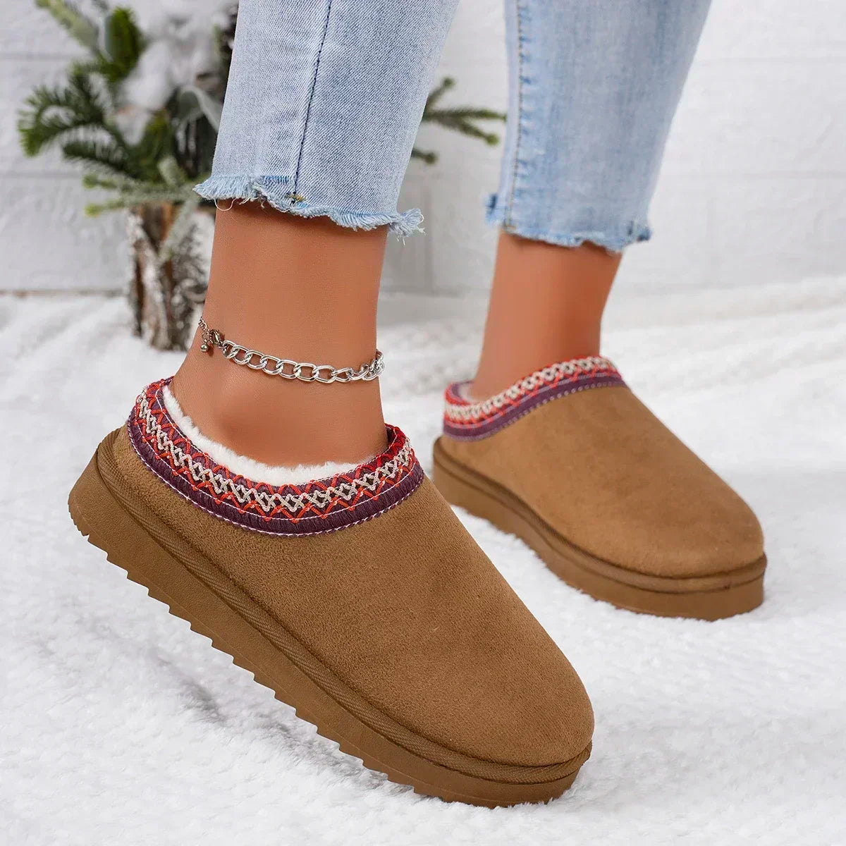 Snow Boots 2024 Women Winter Cashmere Warm Thick Soles Without Heel-covered Hair Half Slipper Cotton Shoes Cashmere Warm Boots