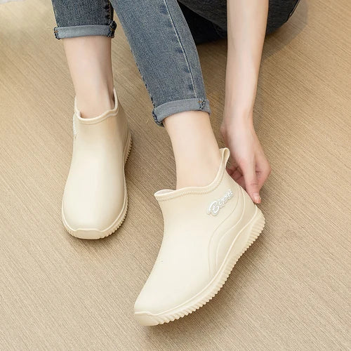 Women's Stylish Rain Boots Non-Slip Waterproof Shoes Adult Outdoor Soft Bottom and Wear Resistance Short Rubber Shoes Winter