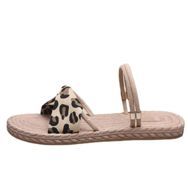 2023 spring barefoot leather flat sandals women's shoes new simple soft sole sandals slippers