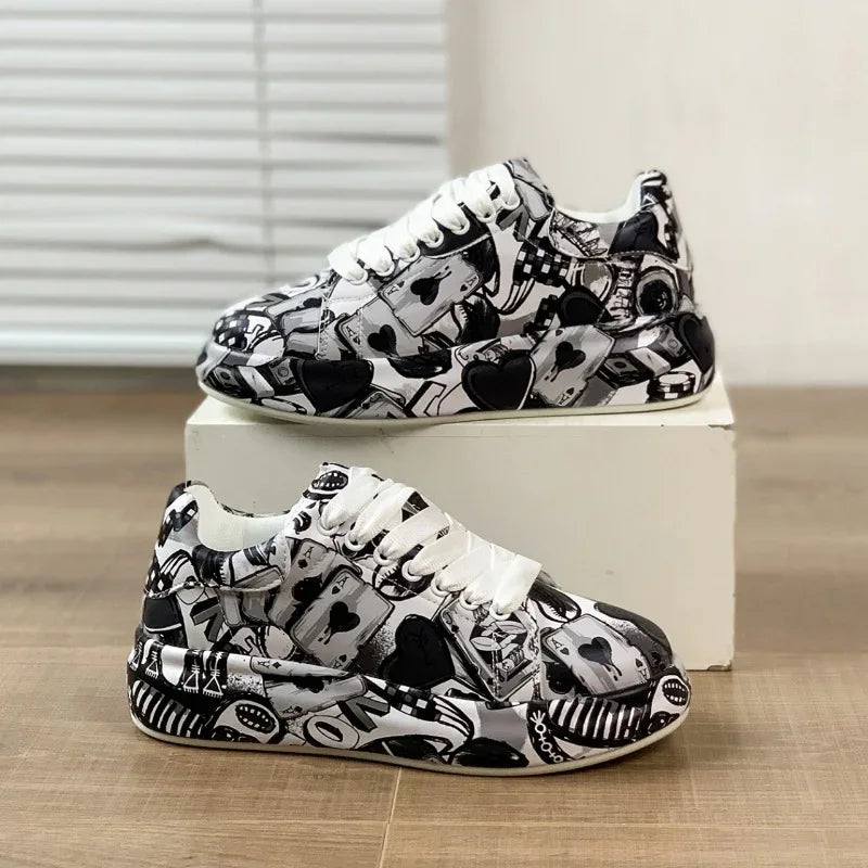 Women's Casual Sneakers 2023 Fashion New Painted Graffiti Lace Up Sports Shoes for Women Flat Pu Leather Ladies Running Shoes