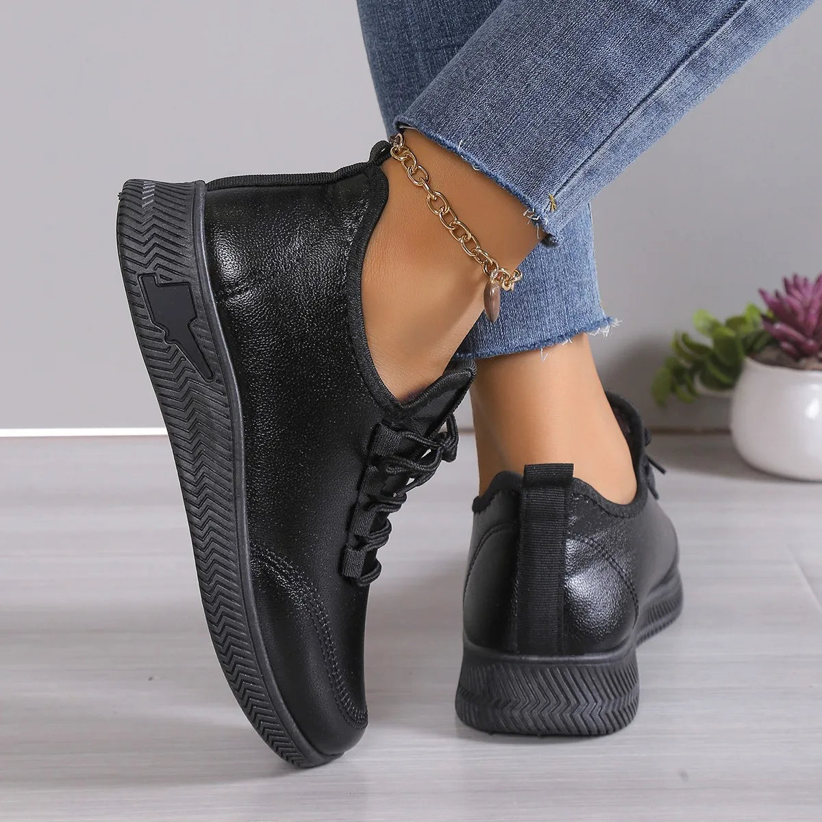 2024 Women's Breathable Non-slip Platform Fashion New Casual Shoes Korean Running Shoes Black Sneakers Shoes for Women Autumn