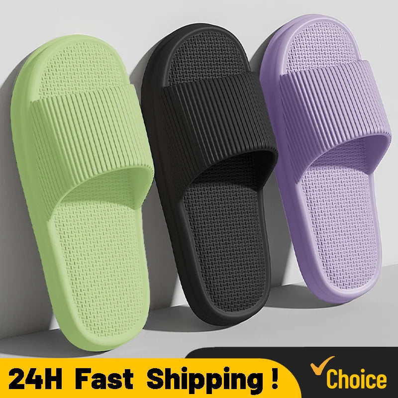 Nouvelles pantoufles pour femmes, pantoufles nuageuses pour hommes, tongs, sandales de plage, salle de bain, diapositives antidérapantes, pantoufles pour hommes et femmes, chaussures d'intérieur