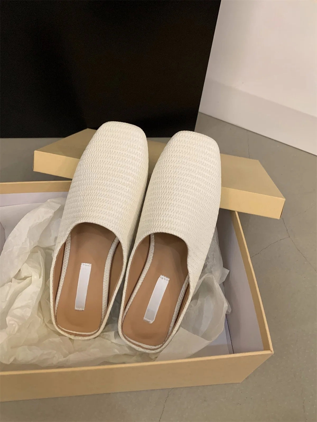 Fretwork Heels Shoes Ladies' Slippers Luxury Slides Cover Toe Slipers Women Female Mule Flat Summer Designer Soft 2024 Mules Cas