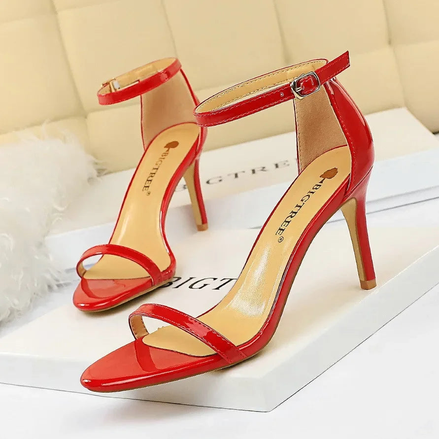 Summer New Large Size Sandal Comfortable Fashionable One Word Buckle Open Toe High Heel Stiletto Sexy Women Shoe Designer Sandal