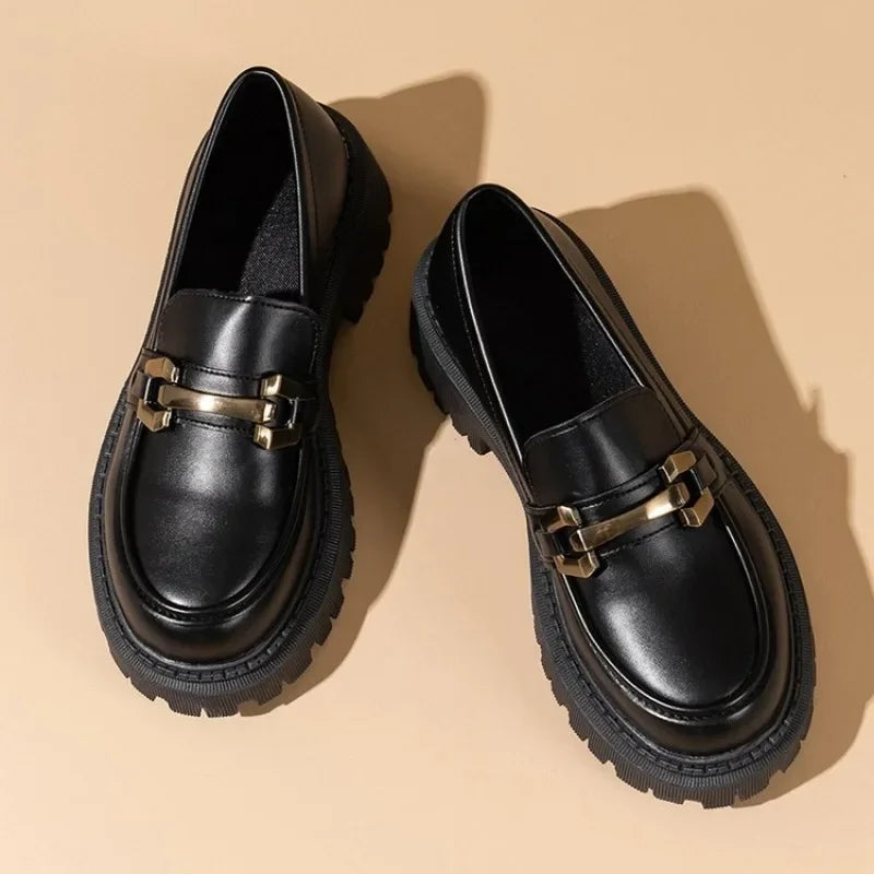Black Patent Leather Women's Loafers Platform Slip-On Shoes for 2024 Spring Tassel Design Casual Flats Perfect for Work Wear