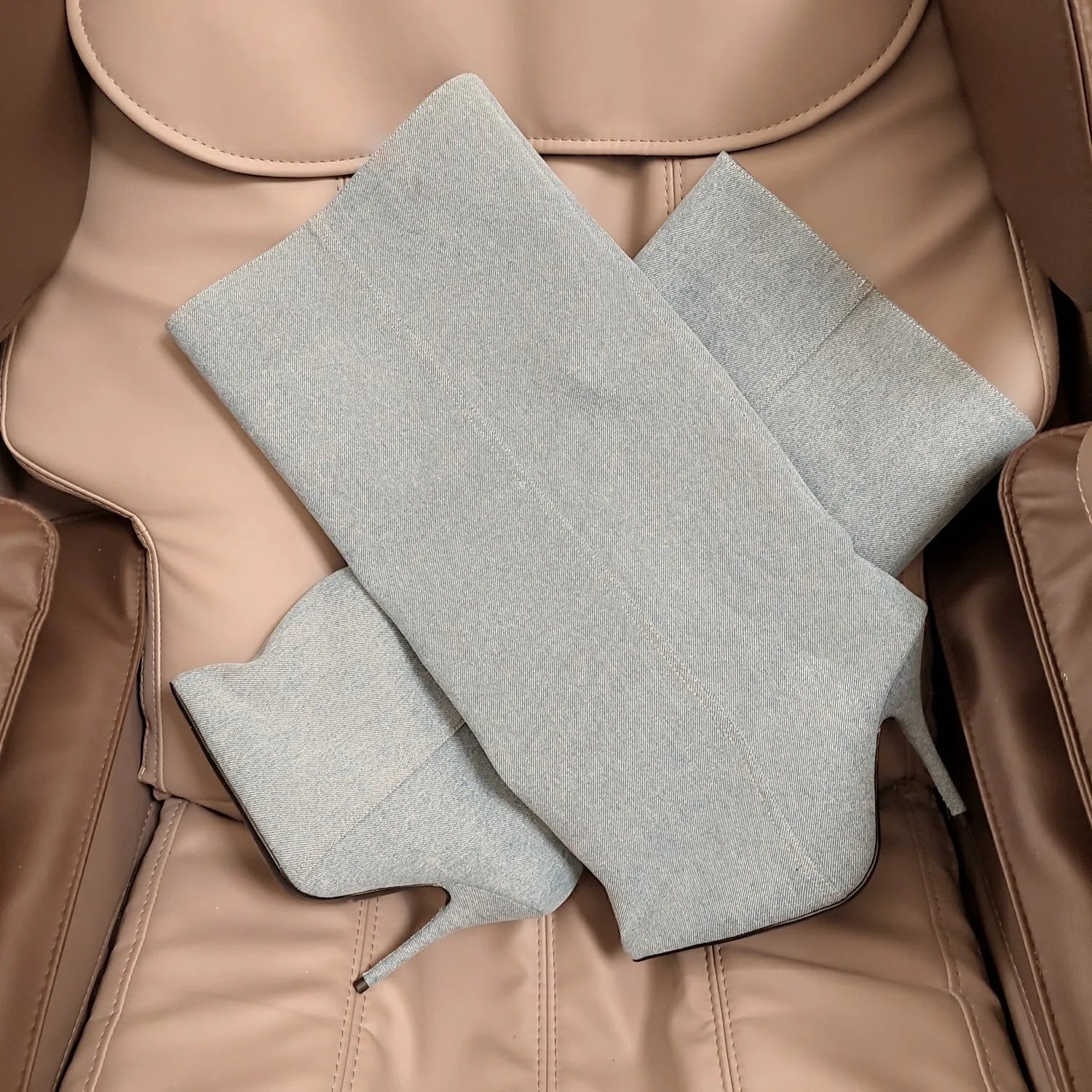 2024 Winter New in Black Leather Wader Boots Pointed Toe High Heels Pull on Knee High Boot Denim Luxury Design Women Down Shoes