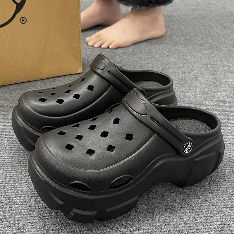 Winter Summer Clogs Outdoor Waterproof Platform Women Slipper Beach Slides Beard Black Designer Sandals with Charms Graden Shoes