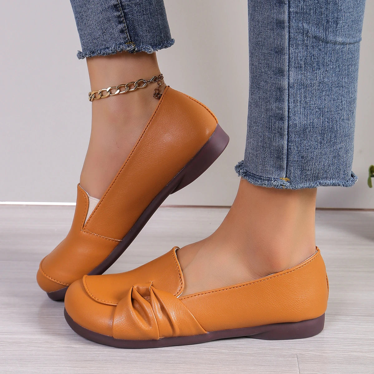 New Summer Women Flat Shoes Comfort Non-slip Soft Oxford Solid Color Mom's Shoes New Fashion Leather Flat Footwear