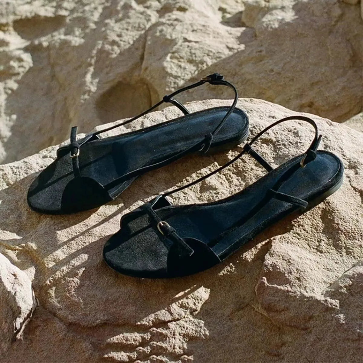 Rome Sandals Women's Flat Bottom 2024 New Summer Open Toe Shoes Women Beach Casual Sandals Flats Buckle Women's Shoes Q107