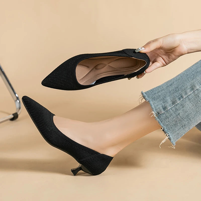 Spring and Autumn Women's Large Shoes 2025 High Heels Solid Color Knitted Breathable Rubber Non slip Sole Latex Insole Work Shoe