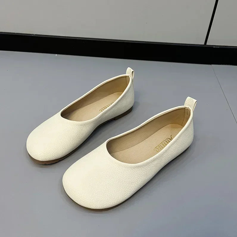 Women's Slip on Leather Loafers Spring Autumn Fashion Ballet Shoes Ladies Casual Round Toe Cute Flats Nurse Shoes Sneakers
