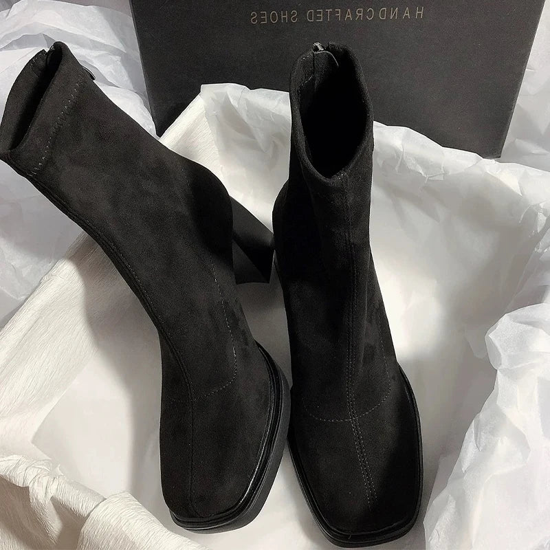 Bottines à talons hauts pour femmes, chaussures de mode épaisses en daim, tendance, escarpins de créateur, bottes de neige, chaussures de luxe pour femmes