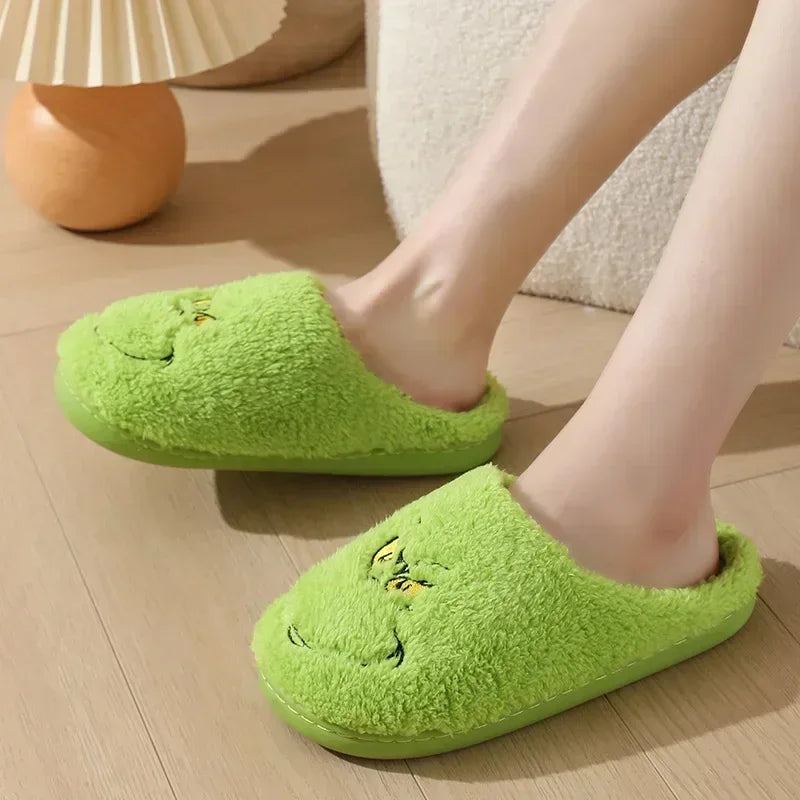 Chaussons d'hiver chauds en coton pour couples, chaussures à semelles souples et épaisses, antidérapantes, mignonnes, motif Grinch pour la maison et les femmes