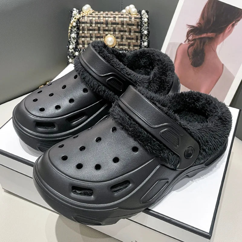 Thick-soled hole shoes winter velvet women's fashion outer wear removable cotton slippers warm and non-slip slippers