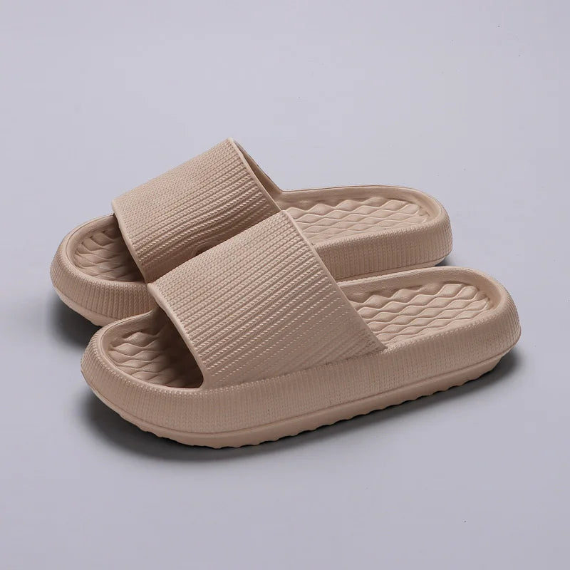 Women Thick Platform Cloud Slippers Eva Cfortable Non-Slip Home Slides Women Summer Lightweight Soft Sole Sandals Flip Flops