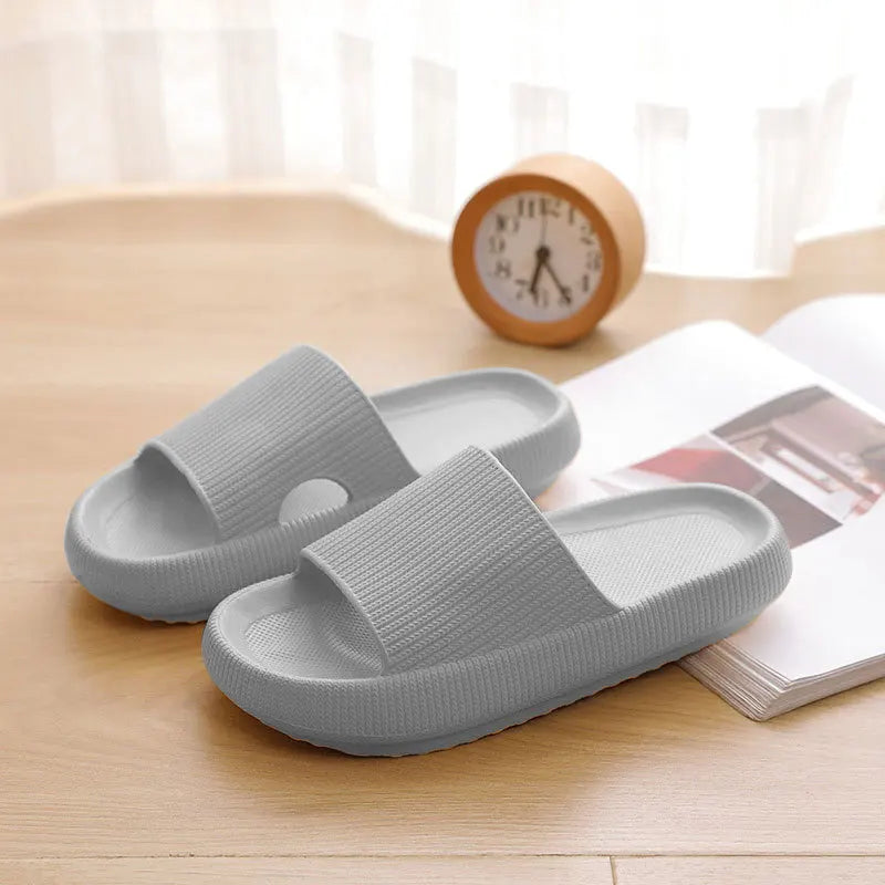 Women Thick Platform Cloud Slippers Indoor Home Eva Soft Sole Pillow Slides Sandals Woman 2025 Summer Non Slip Beach Flip Flops