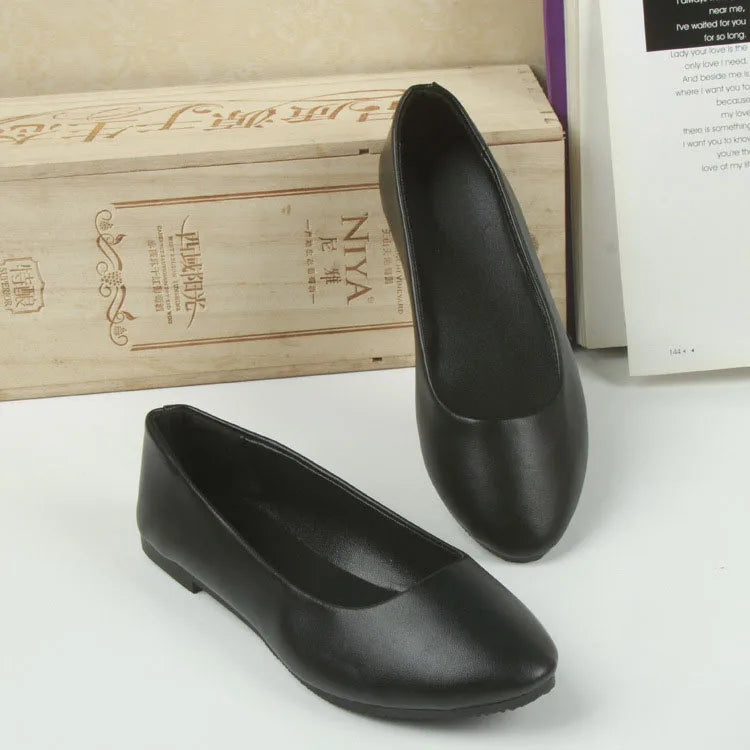 Candy Color Loafers Summer Ladies Flat Shoes Patent Leather Women Flats Comfortable Slip On Shoes Woman Plus Size EU42 WSH2215