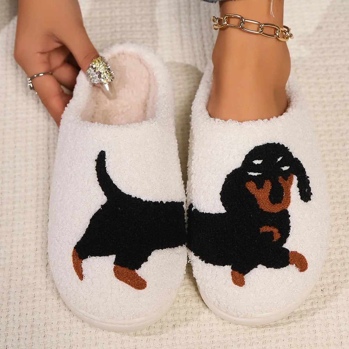 New Winter Christmas Sandals Adult Warm Indoor Bedroom Slippers Women Comfortable Non-slip Slides Men Home Soft Plush Flip Flops