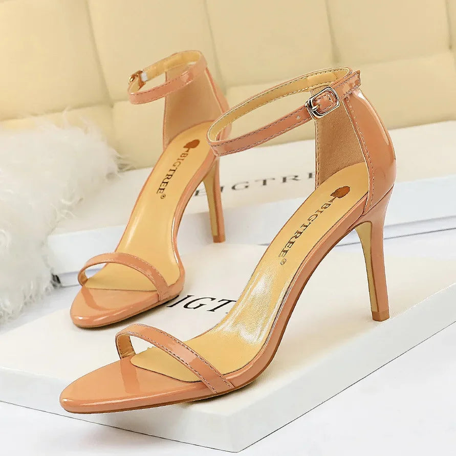 Summer New Large Size Sandal Comfortable Fashionable One Word Buckle Open Toe High Heel Stiletto Sexy Women Shoe Designer Sandal