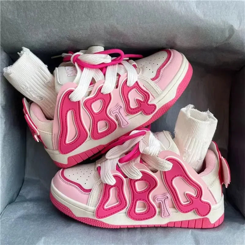 Chaussures roses mignonnes pour femmes, nouveau style 2023, chaussures polyvalentes Kawaii pour petites filles, baskets roses résistantes à l'usure