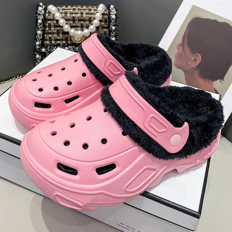 Thick-soled hole shoes winter velvet women's fashion outer wear removable cotton slippers warm and non-slip slippers