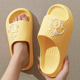 Summer Slippers Women Shoes Beach Slides Cartoon Bear Flip Flops Men'S Slipper Indoor Bathroom Anti-Slip Shoes Couple Sandals