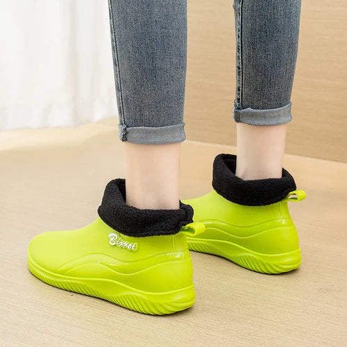 Women's Stylish Rain Boots Non-Slip Waterproof Shoes Adult Outdoor Soft Bottom and Wear Resistance Short Rubber Shoes Winter