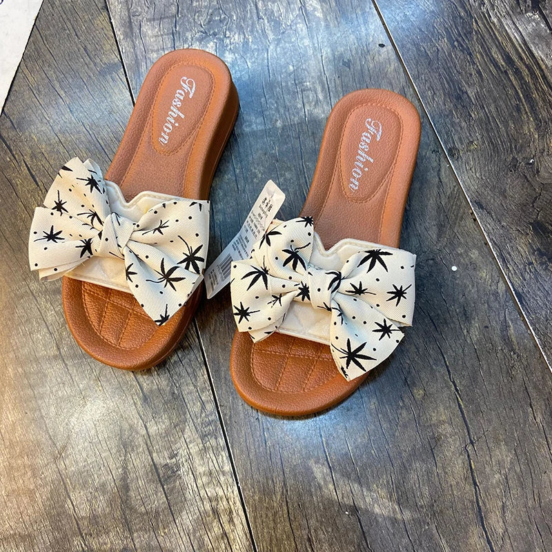 Women's 2024 Summer British Style Soft Bottom Butterfly Dew Toe Anti slip Cool Slippers for Women One line Dragging Shoes