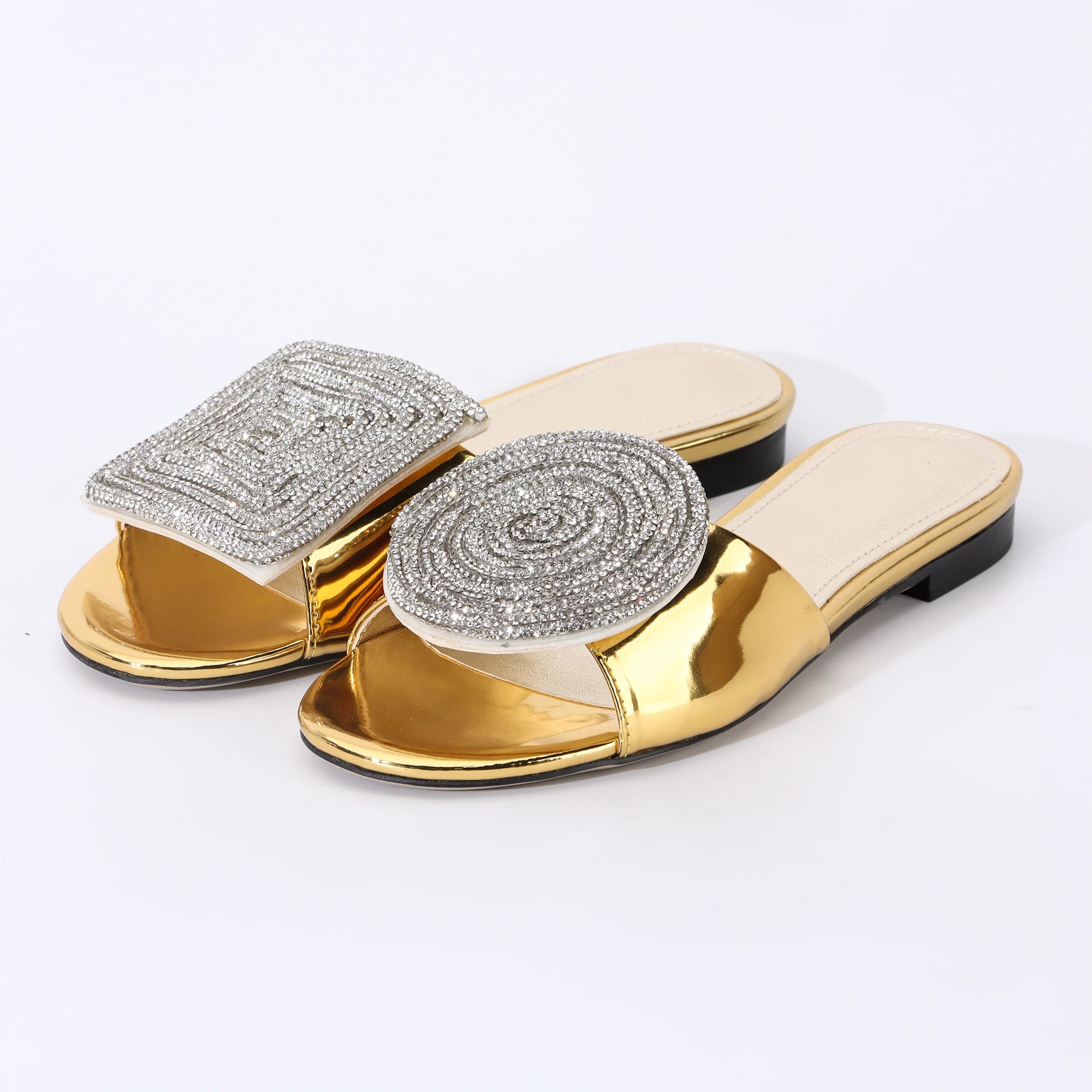 Designer Women Gold Flat Sandals Slides Mule Shoe Luxury Brand 2022 Shoes Woman Ladies Summer Flip Flops Slippers Fashion