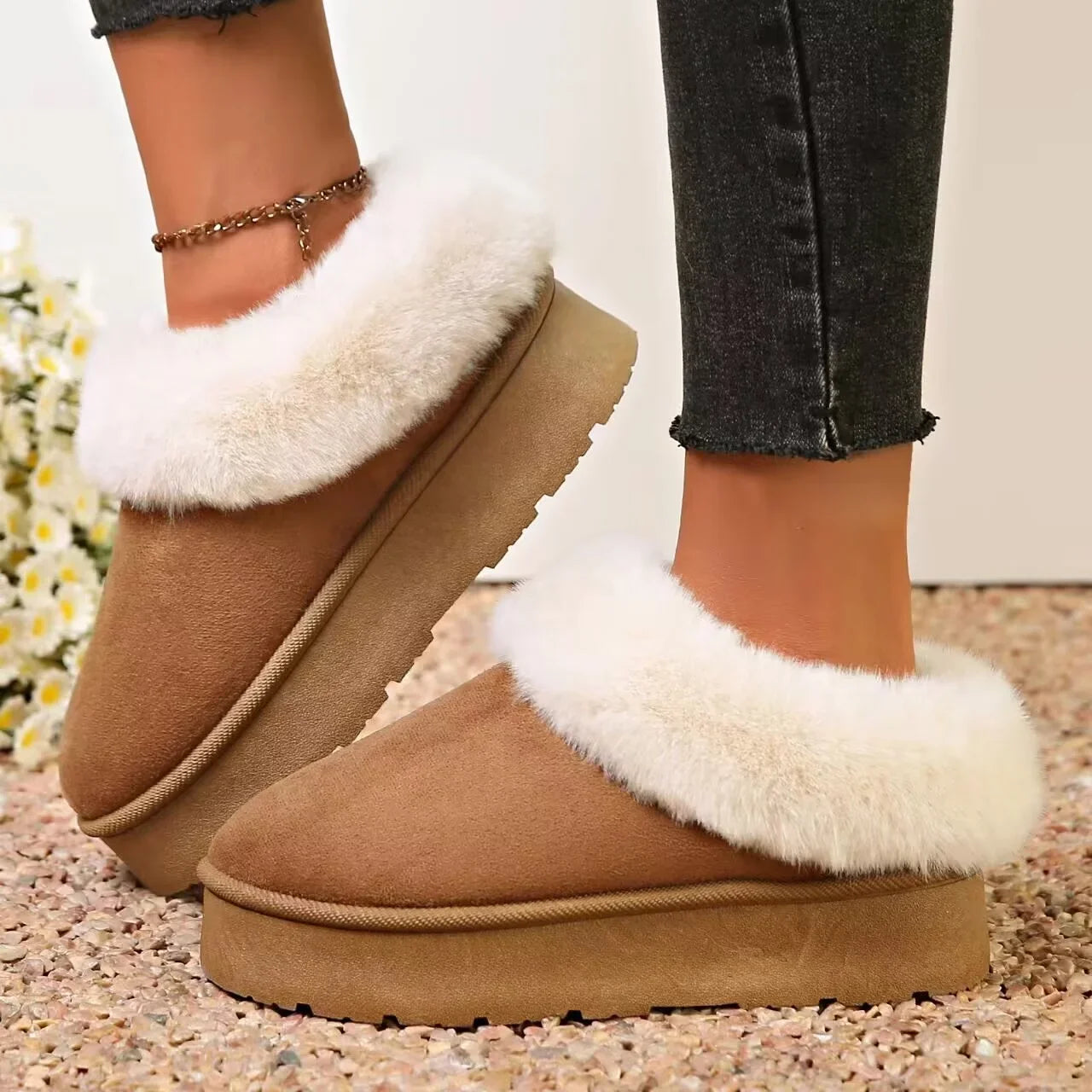Women's synthetic suede snow boots, warm plush shoes without LACES, thick soles, non-slip, warm, cotton lined, winter