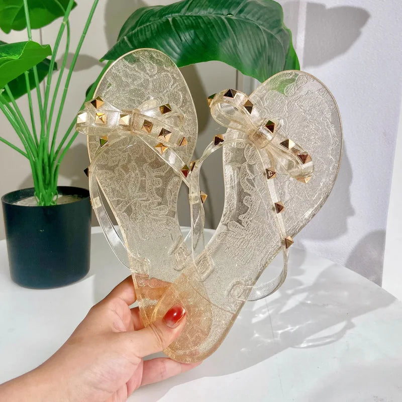 Riveted Flip Flops Women Sandals Summer Jelly Shoes Women's Flat Bottomed Slippers Summer Casual Rivet Slippers Outside 36-42