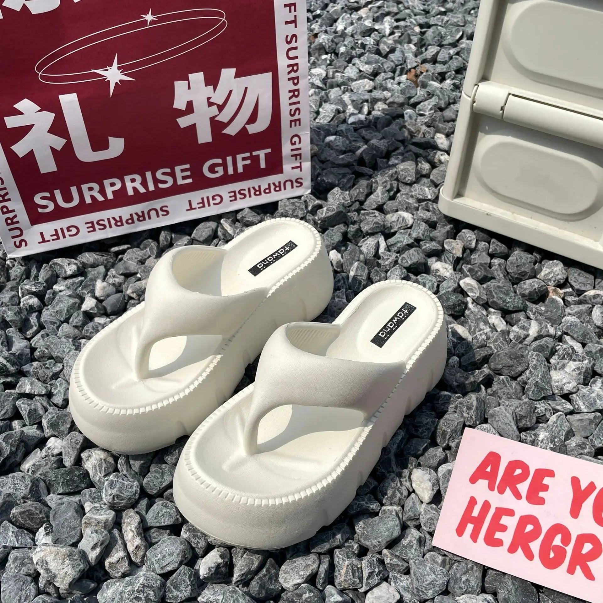 Summer Women's Herringbone Slippers New EVA Thick Sole Elevated Clamping Slippers Soft Sole Waterproof and Anti Slip Slippers