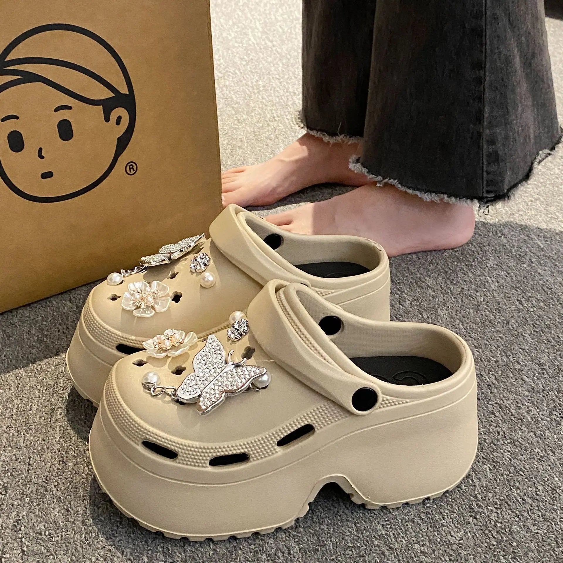 Women's Slippers Beach Sandal Heightening Shoes Lovely Summer High Rise Anti Slip Wrapped Toe Sandals Wearing Beach Outdoor