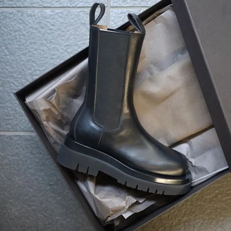 Autumn Boots Woman Winter 2024 Black Chelsea Kawaii Cute Hot Korean Genuine Leather Chunky Half Booties New In Women's Shoes New