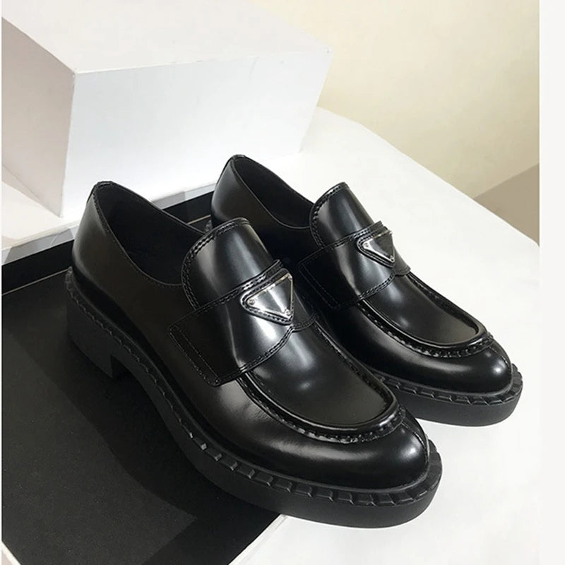 2025 damen leder schuhe casual schuhe designer echtem leder frauen schuhe dicke sohle anti slip klassische frauen schuhe 34-41