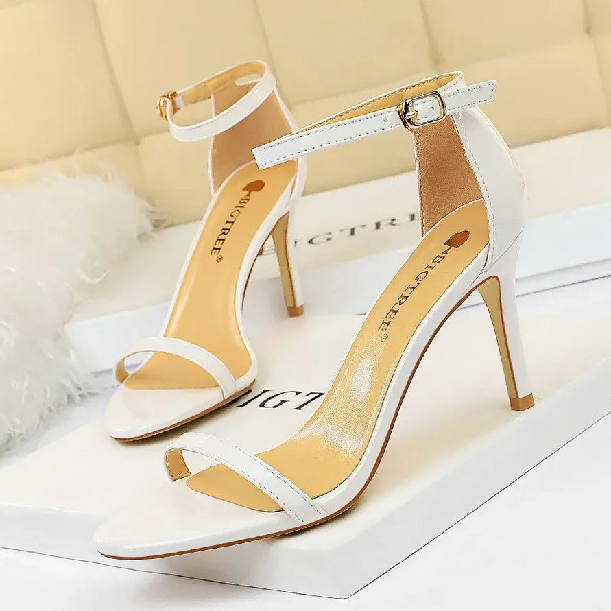 Summer New Large Size Sandal Comfortable Fashionable One Word Buckle Open Toe High Heel Stiletto Sexy Women Shoe Designer Sandal