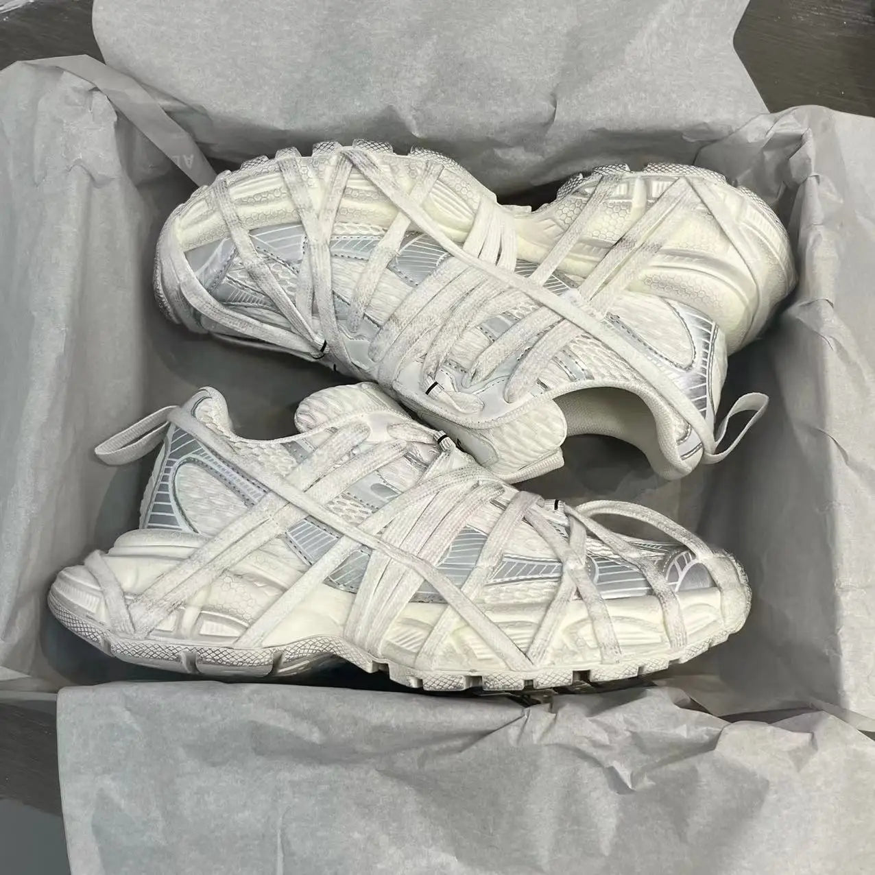 2024 New Adult Dirty Casual Shoes Couple Strap Running Shoes Women Men Thick Sole non-slip Elevated Sports Shoes Size 35-44