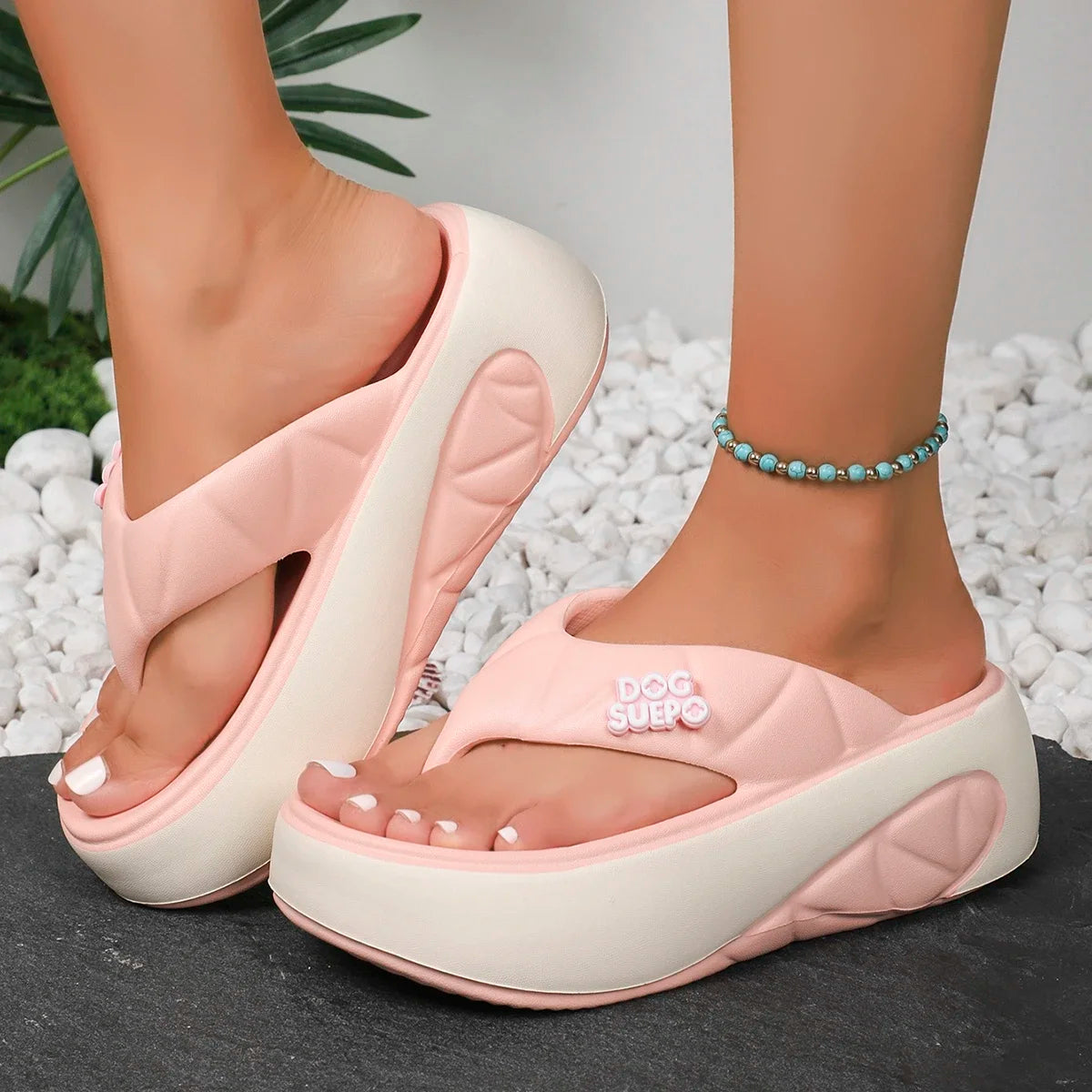 Women Slippers 2024 Summer Platform Comfortable Sandals Beach Casual Sandals Fashion Designer Slippers Slides Shoes for Women