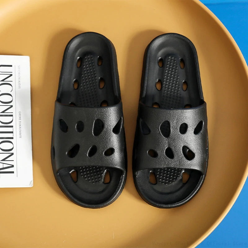 Summer Slippers Women Shoes Beach Slides Cartoon Bear Flip Flops Men'S Slipper Indoor Bathroom Anti-Slip Shoes Couple Sandals