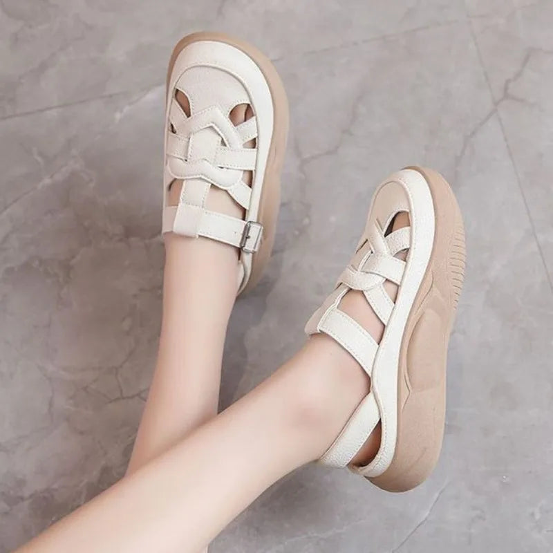 Trendy Sports Women's Sandals 2024 Summer New Headed Hollow Leisure Breathable Thick Sole Women's Shoes Luxury Sandals Designers