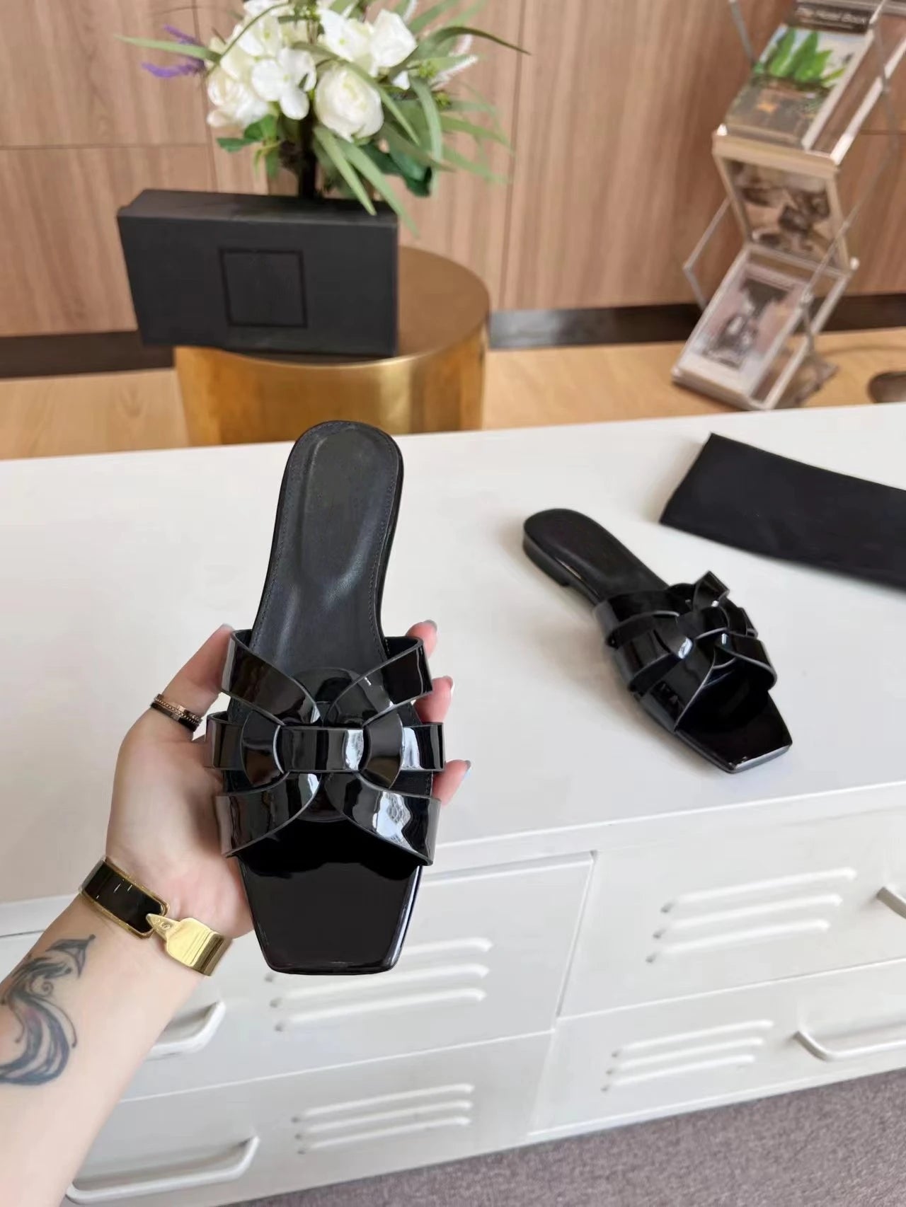 Summer Women's Slippers Genuine Leather Square Toe Open Toe Flat Bottom Fashion Party Shoes Plus Size 34-44 Outdoor Beach Shoes