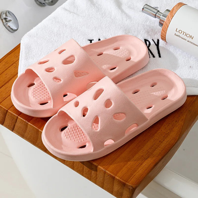 New Women Slipper Cloud Slippers For Men Flip Flops Beach Sandals Bathroom Non-Slip Slides Men Women Slippers Indoor House Shoes