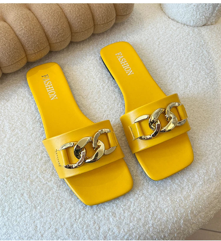 2024 neue flache Leoparden-Hausschuhe für Damen Neue amerikanische Metallkette mit quadratischer Spitze, flache Schuhe, Damensandalen, Hausschuhe, Zapatos