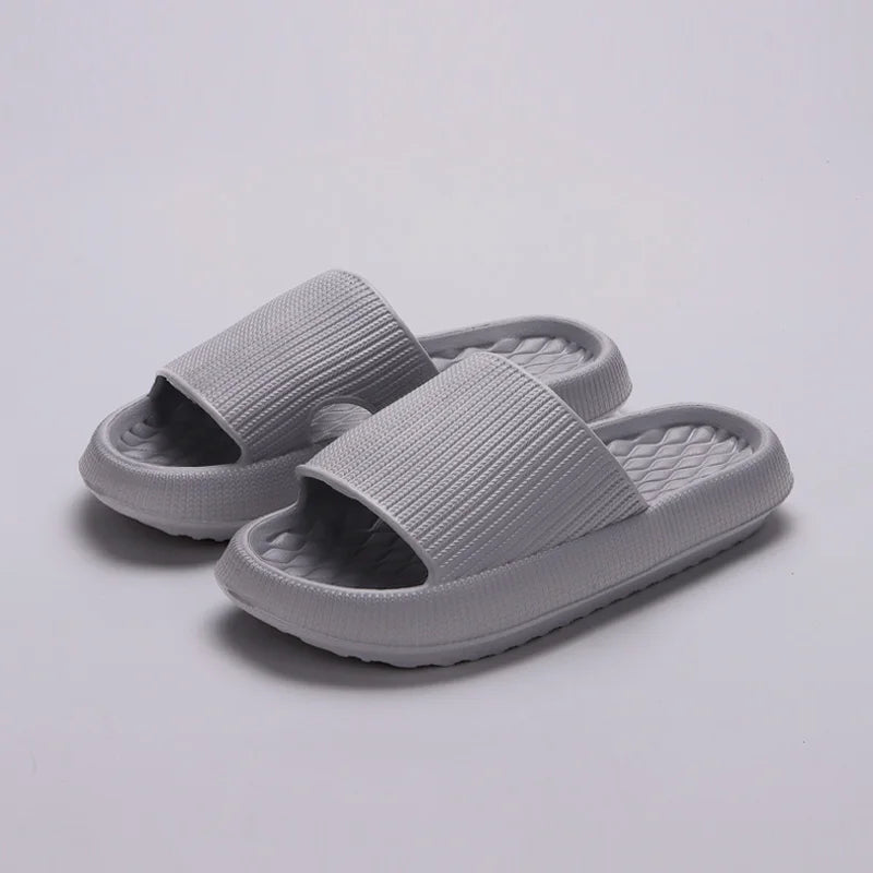 Women Thick Platform Cloud Slippers Eva Cfortable Non-Slip Home Slides Women Summer Lightweight Soft Sole Sandals Flip Flops
