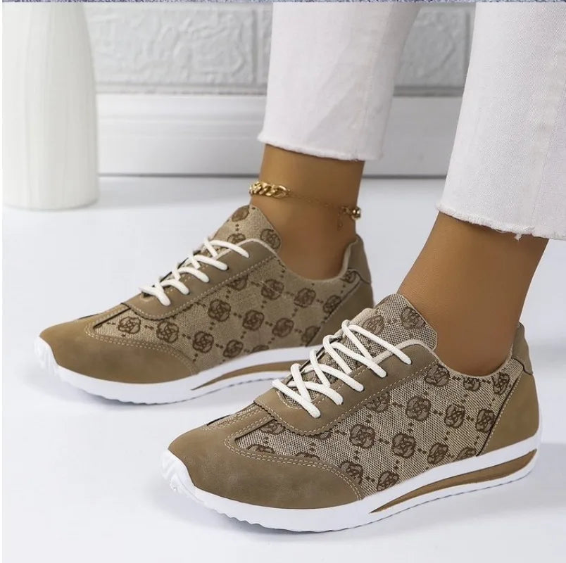 Retro Flower Embroider Brand Design Sneakers Women 2025 Autumn Trend Platform Sneakers Woman Lightweight Flat Heels Casual Shoes