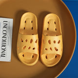 Summer Slippers Women Shoes Beach Slides Cartoon Bear Flip Flops Men'S Slipper Indoor Bathroom Anti-Slip Shoes Couple Sandals